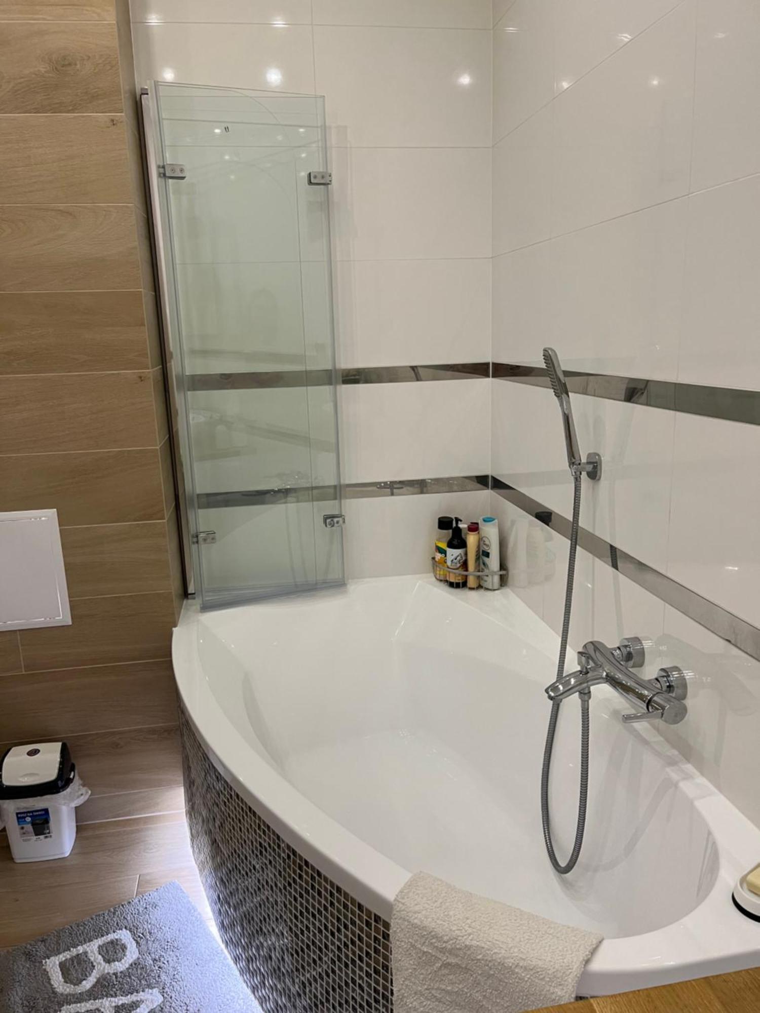 Nowoczesny Apartament Z Przestronna Lazienka Apartment Stalowa Wola Bagian luar foto